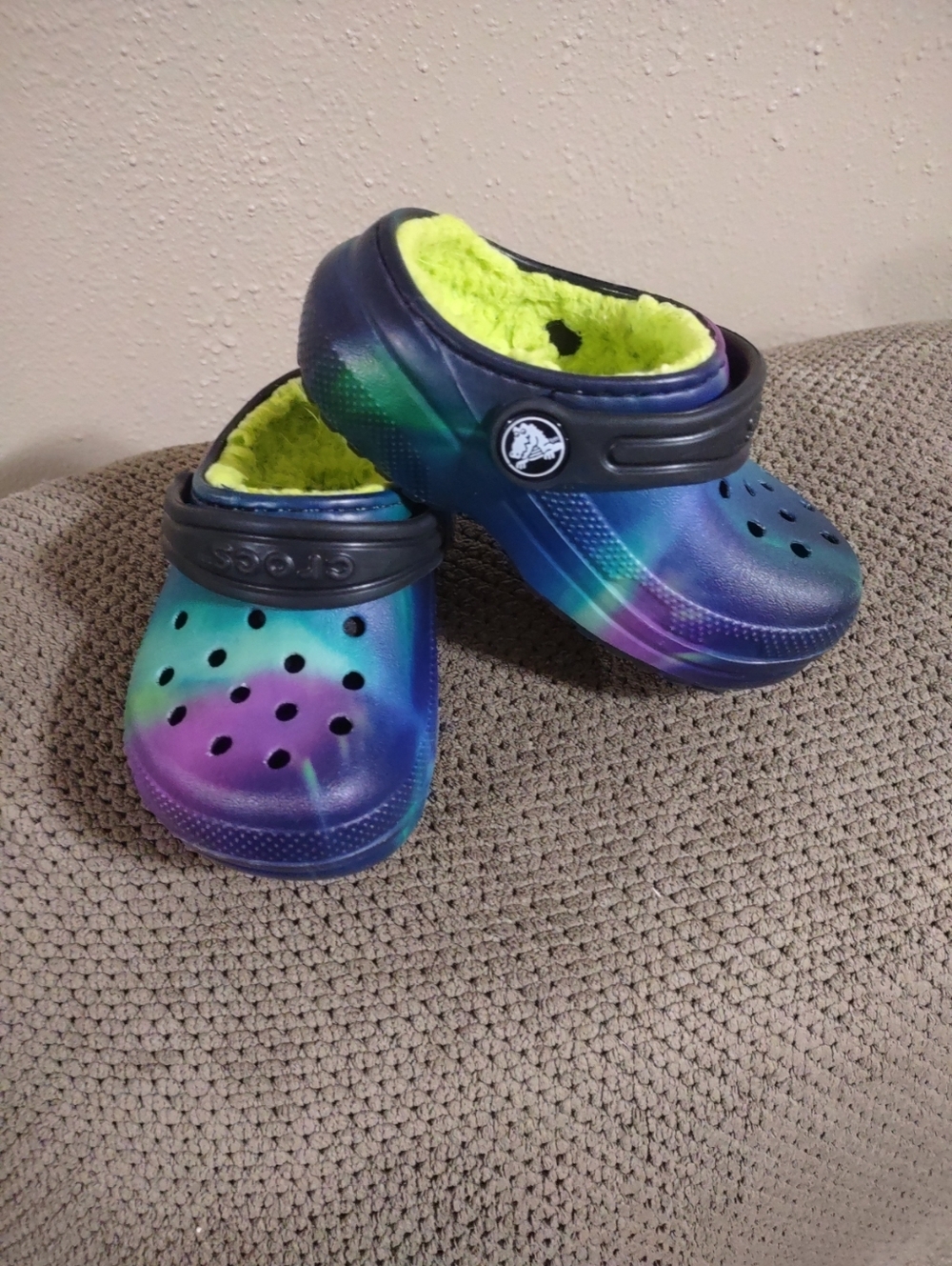 Crocs Tie Dyed Fleece lined Toddler/KidsSize 6C